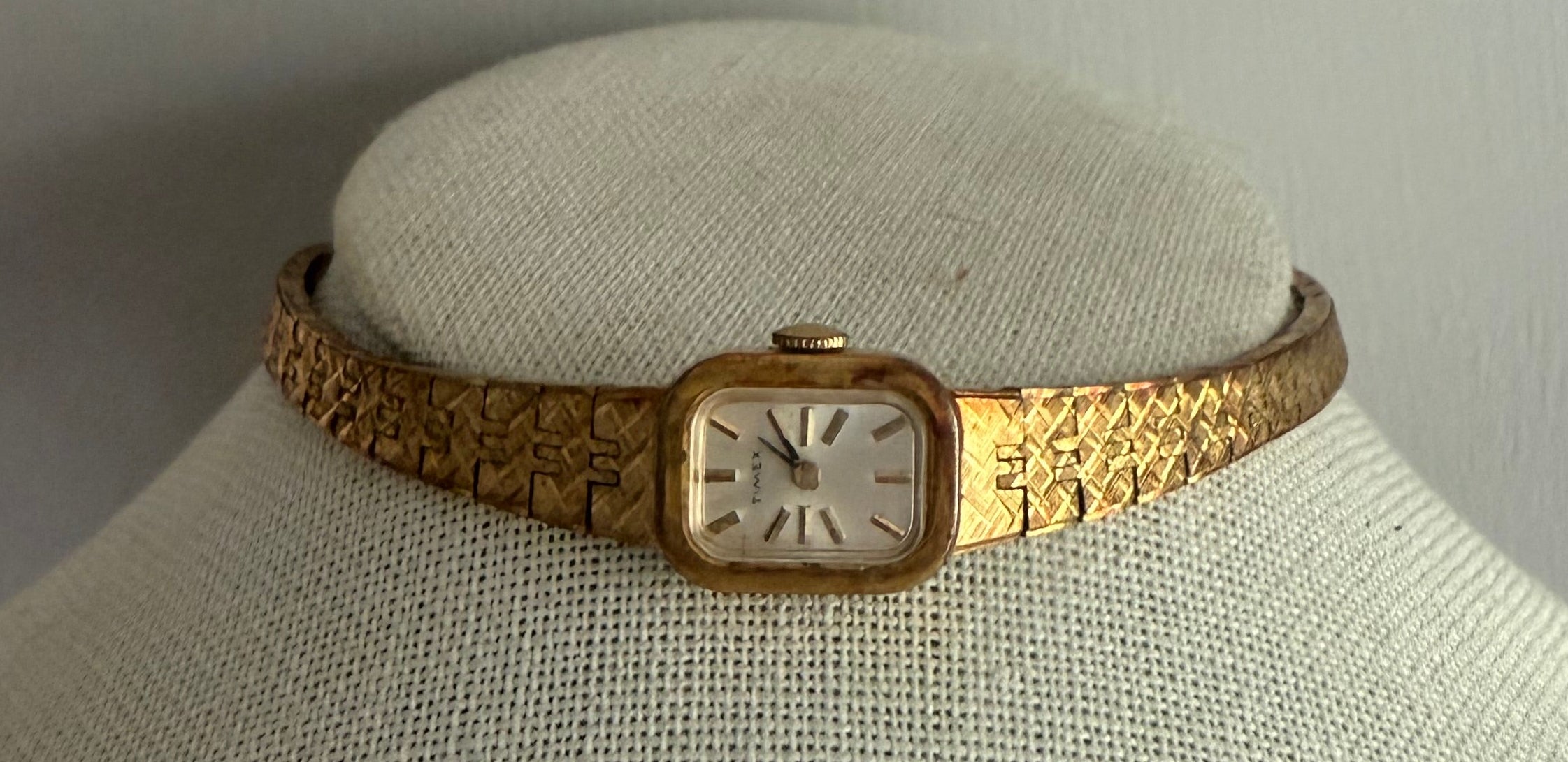 Timex Choker