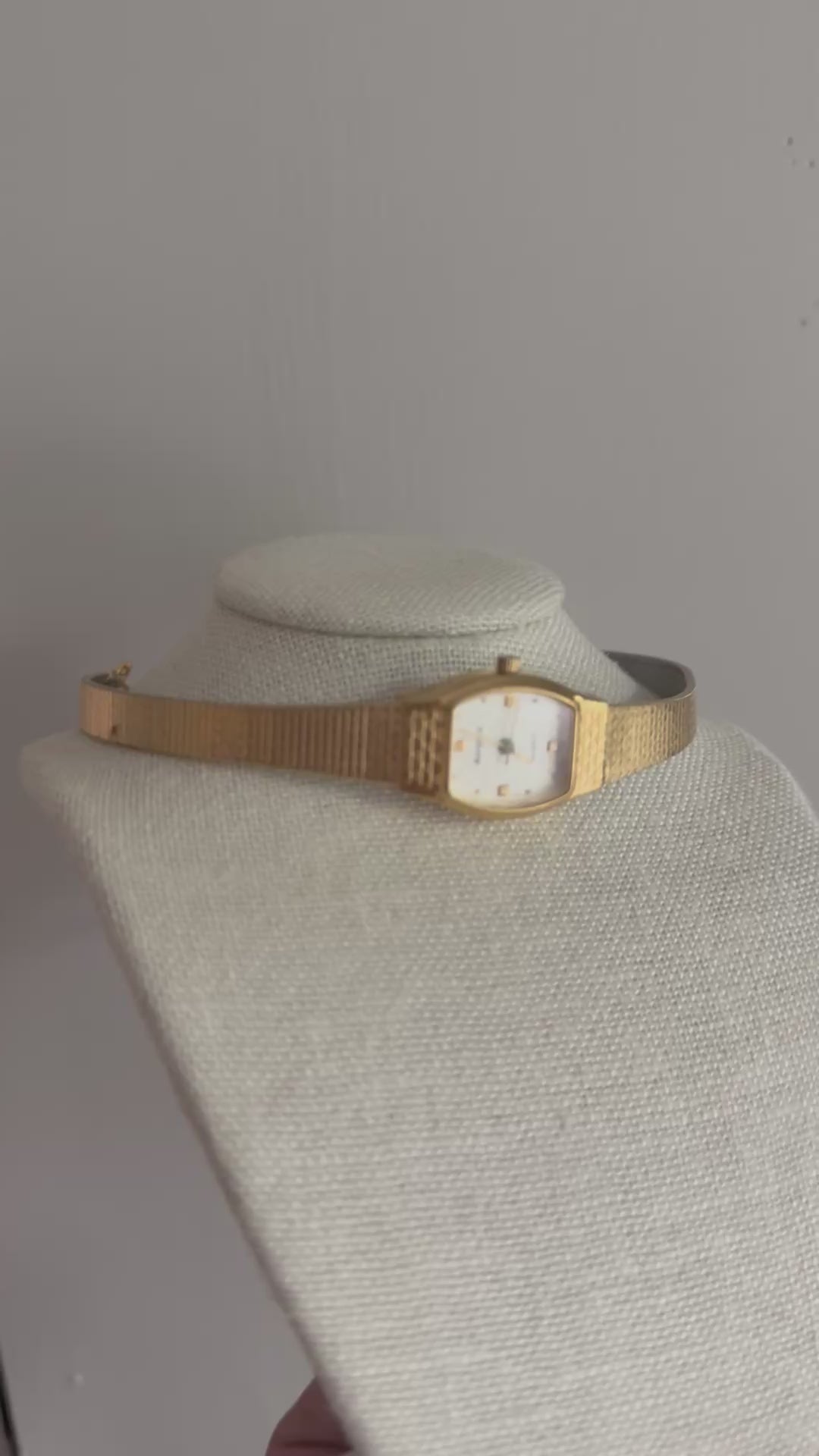 Gold Choker